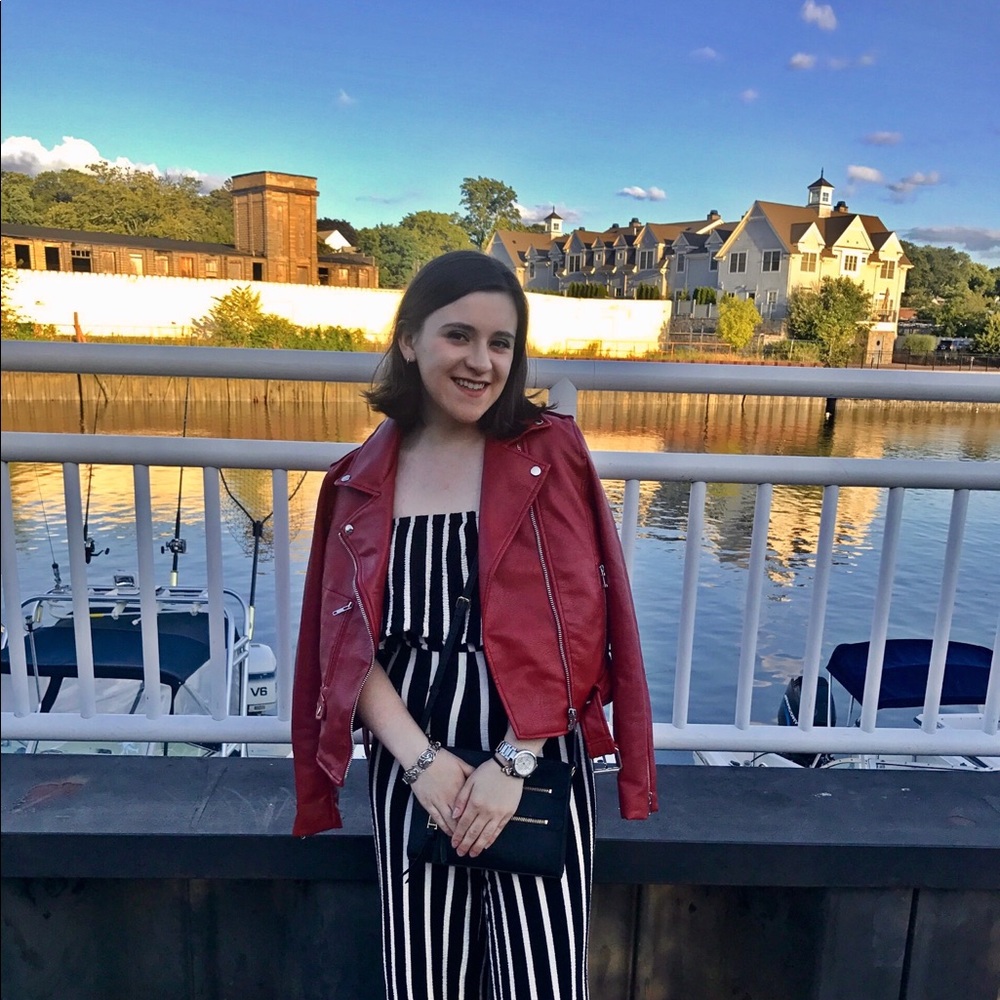 Meet your Posher, Jocelyn